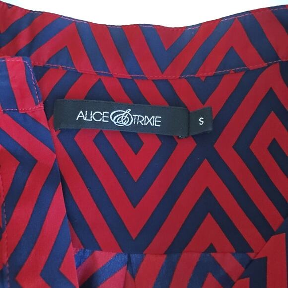 Alice & Trixie | 100% Silk Patterned Blouse - Picture 5 of 7